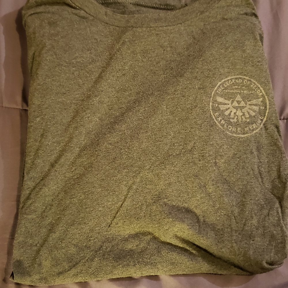 Green Zelda tshirt